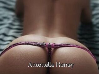 Antonella_Honey