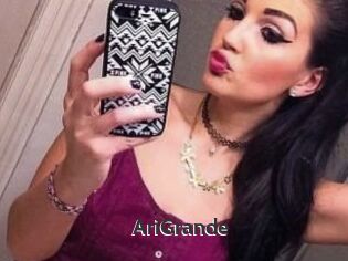 AriGrande