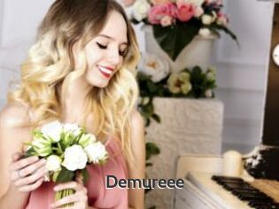 Demureee