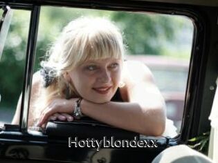 Hottyblondexx
