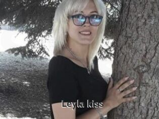 Leyla_kiss