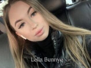 Lolla_Bunnye