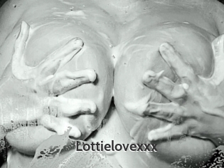 Lottielovexxx