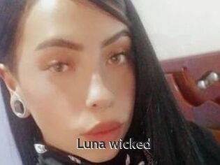 Luna_wicked
