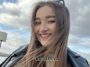Lunaxeva