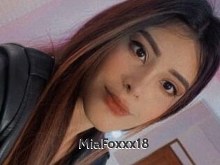 MiaFoxxx18