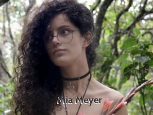 Mia_Meyer