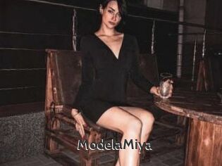 ModelaMiya