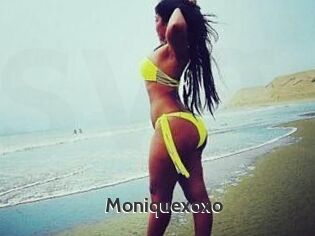 Moniquexoxo