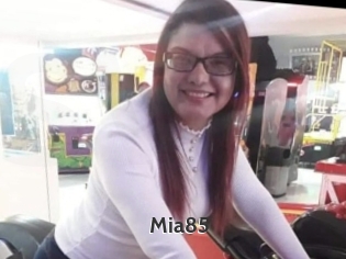 Mia85