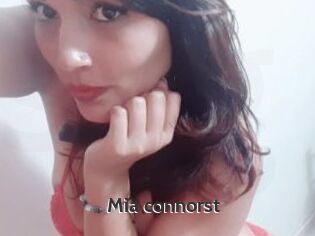 Mia_connorst