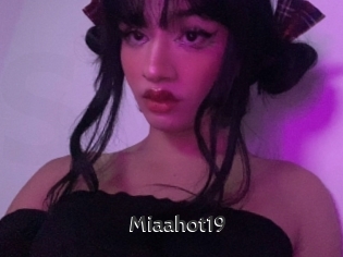 Miaahot19