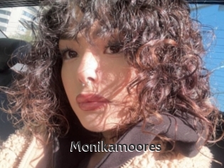 Monikamoores