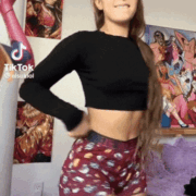 Naughty girl shows her tremendous ass in front of the cameras while shaking her gigantic buttocks – Sex Porn Gif